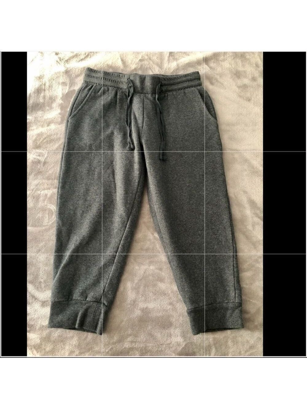 Fabletics size small grey jogging capri pants